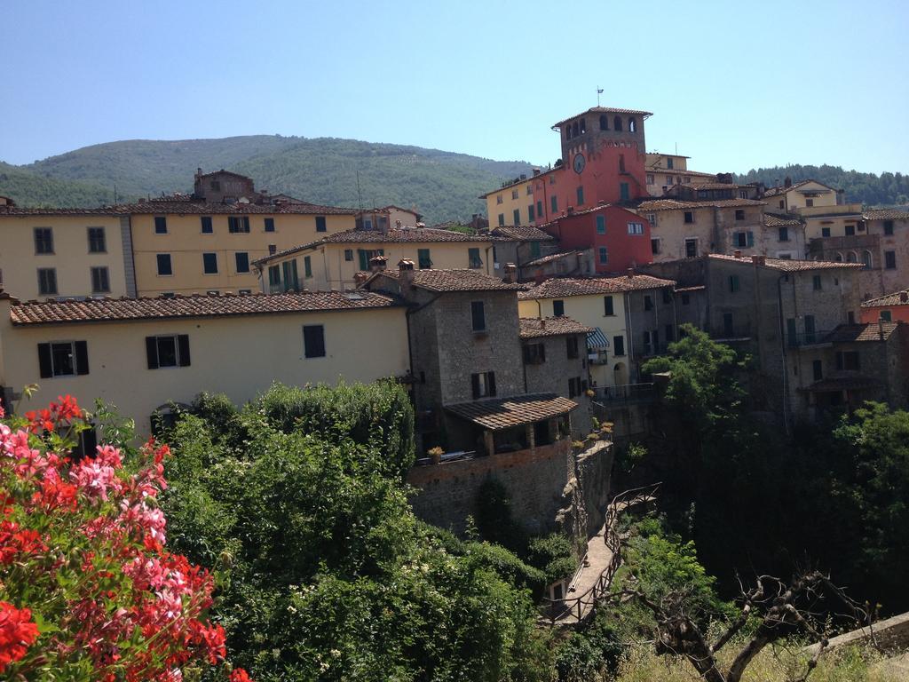 Hotel Le 3 Fonti Loro Ciuffenna Exterior foto